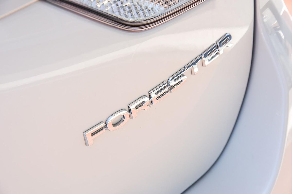 2024 Subaru Forester 2.5i-S S5