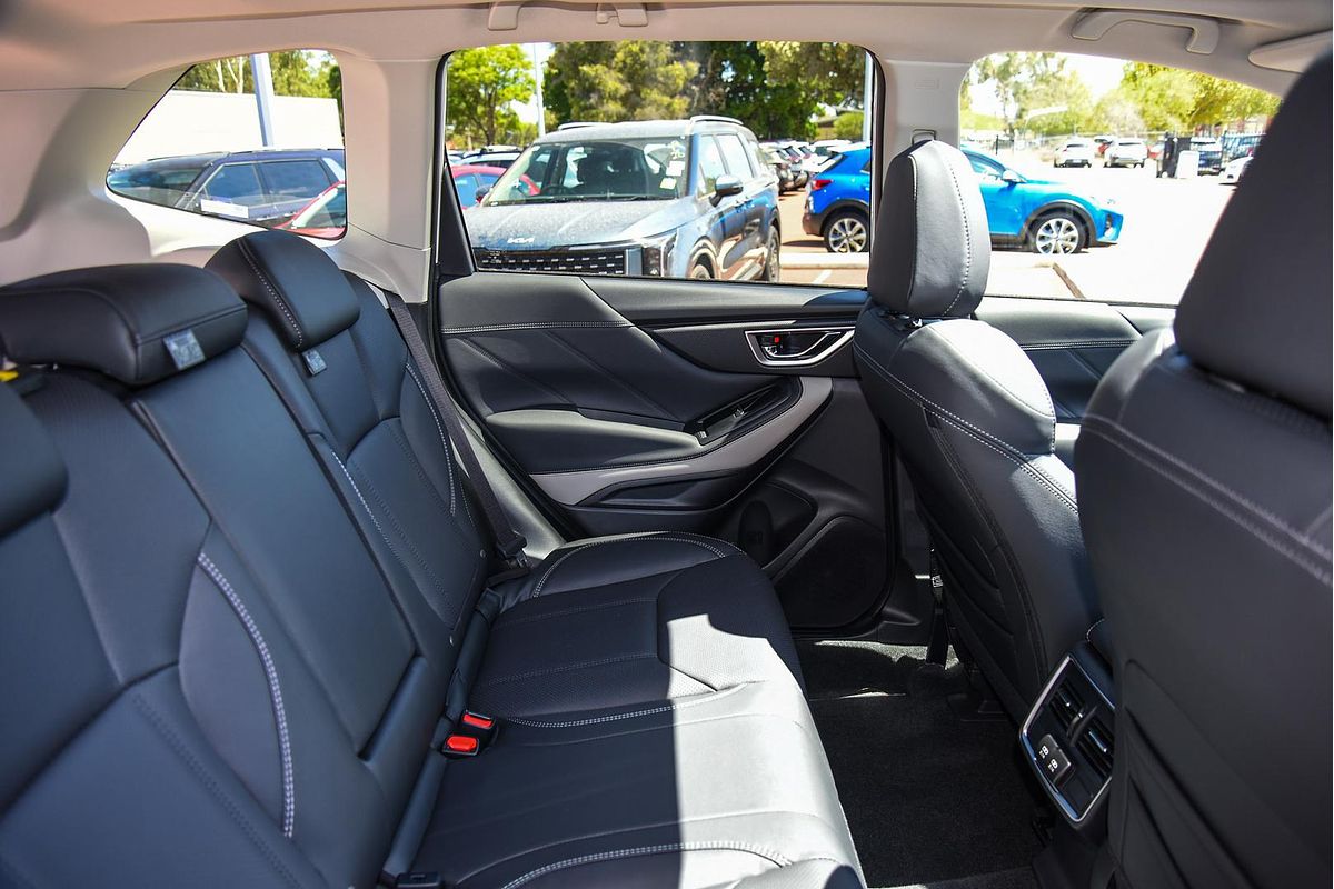 2024 Subaru Forester 2.5i-S S5