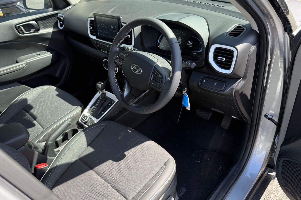 2024 Hyundai Venue Active QX.V5