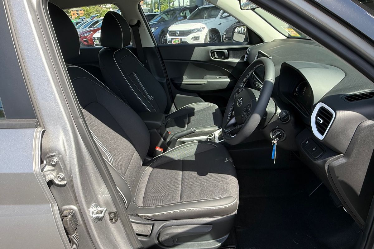 2024 Hyundai Venue Active QX.V5