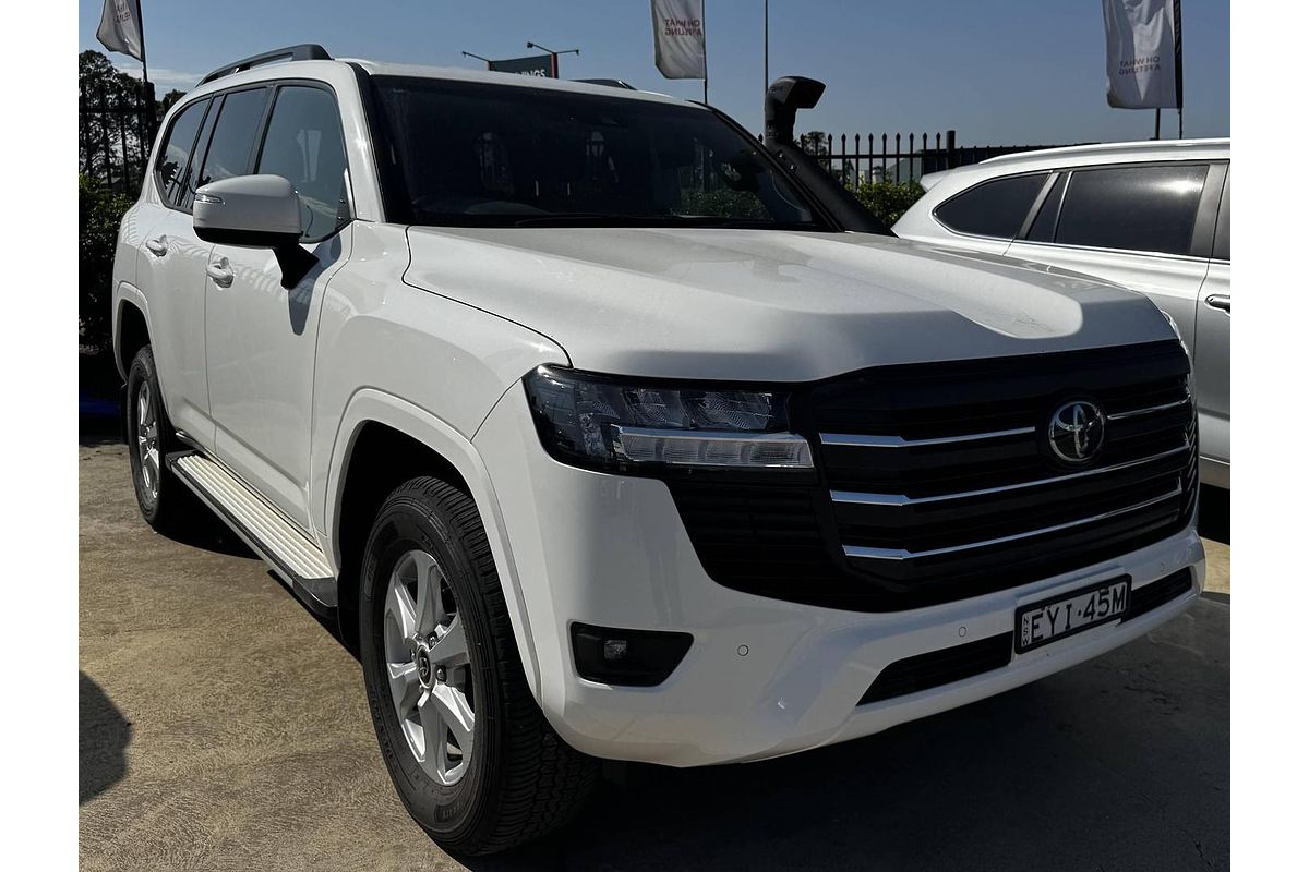 2023 Toyota Landcruiser GXL FJA300R