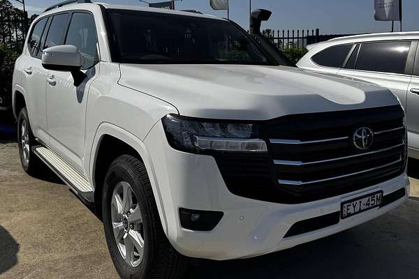 2023 Toyota Landcruiser GXL FJA300R