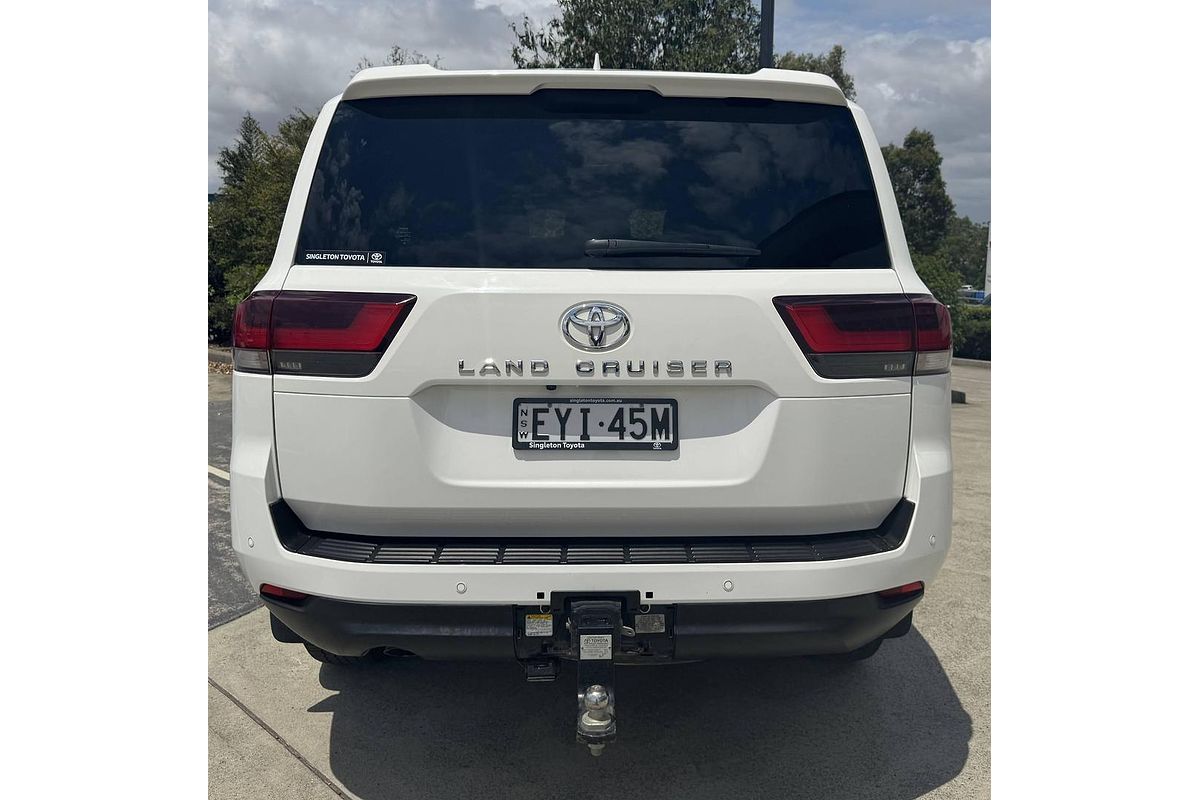 2023 Toyota Landcruiser GXL FJA300R