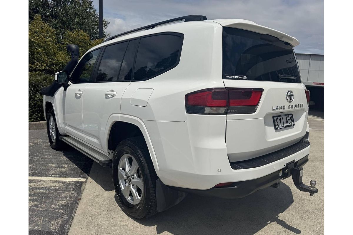 2023 Toyota Landcruiser GXL FJA300R