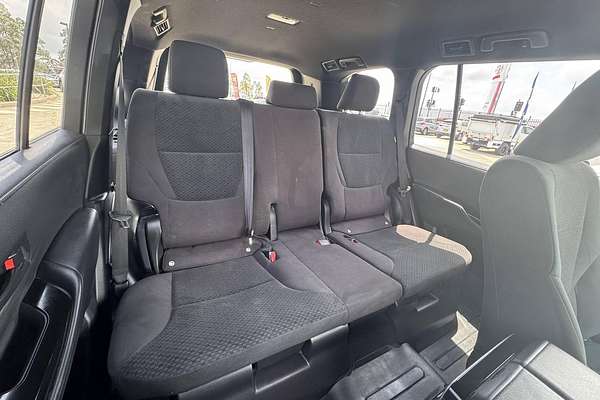 2023 Toyota Landcruiser GXL FJA300R