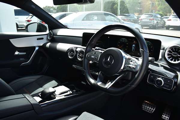 2022 Mercedes-Benz A-Class A250 V177