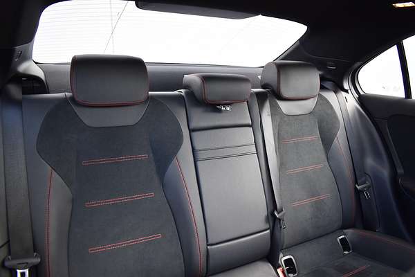 2022 Mercedes-Benz A-Class A250 V177
