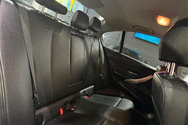 2013 BMW 3 Series 318d F30