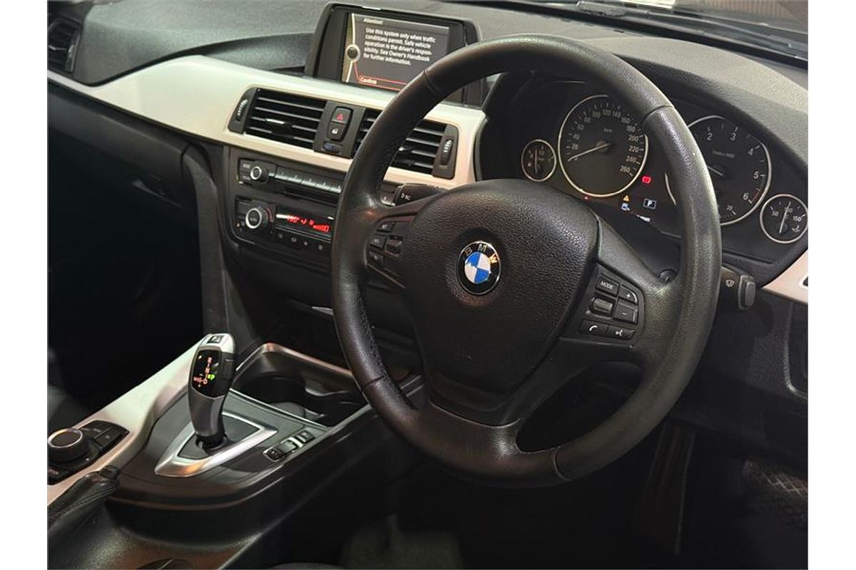 2013 BMW 3 Series 318d F30