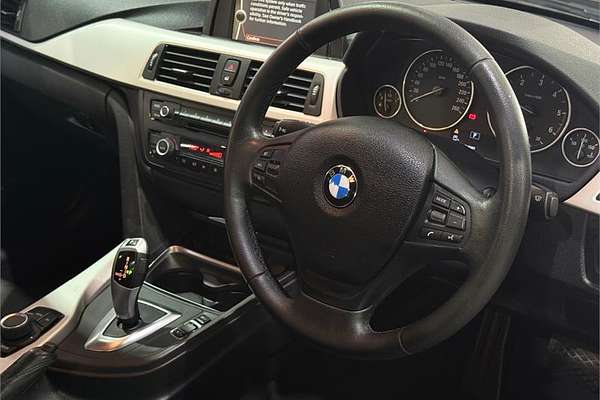 2013 BMW 3 Series 318d F30