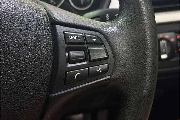 2013 BMW 3 Series 318d F30