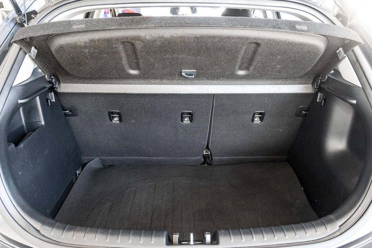 2018 Kia Rio S YB
