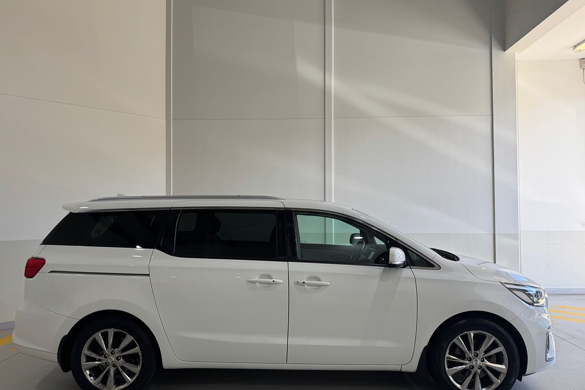 2018 Kia Carnival Platinum YP