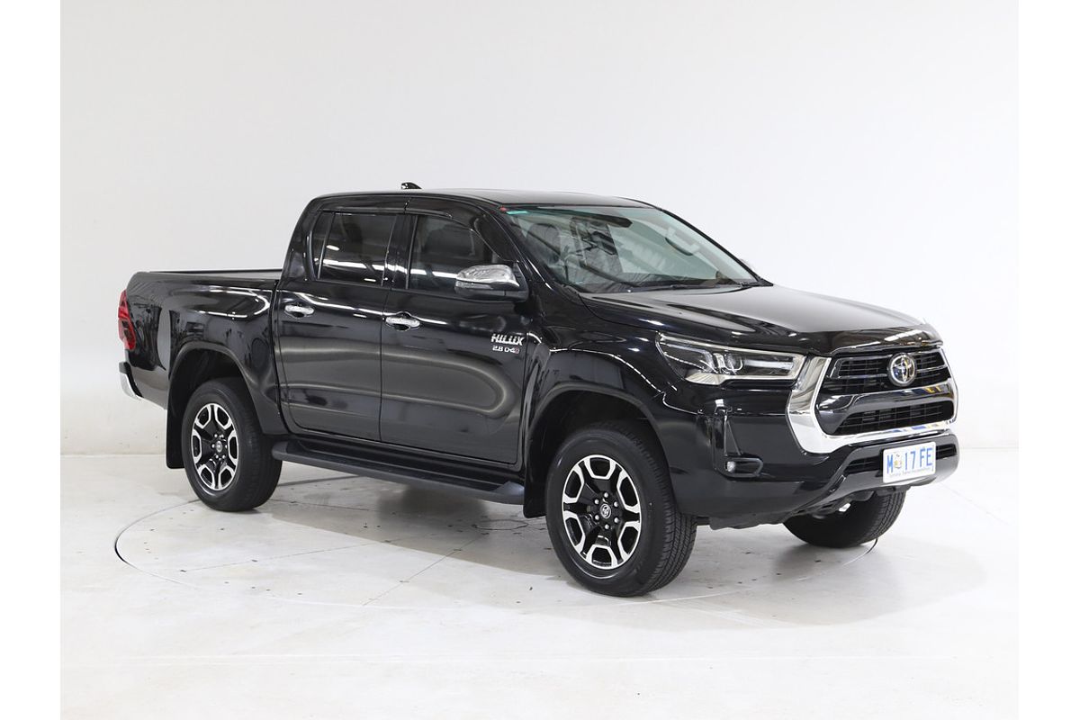 Hilux 4x4 SR5 2.8L T Diesel Manual Double Cab 