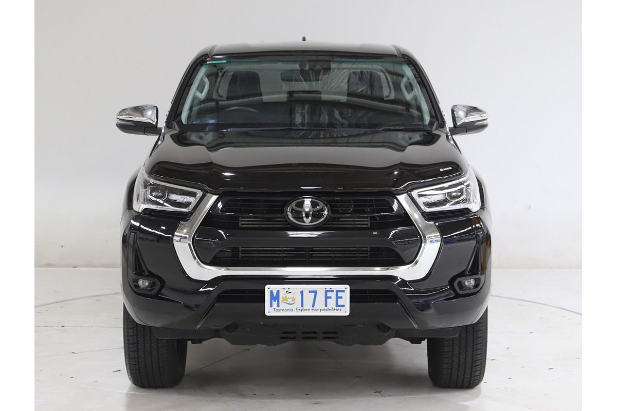 Hilux 4x4 SR5 2.8L T Diesel Manual Double Cab 