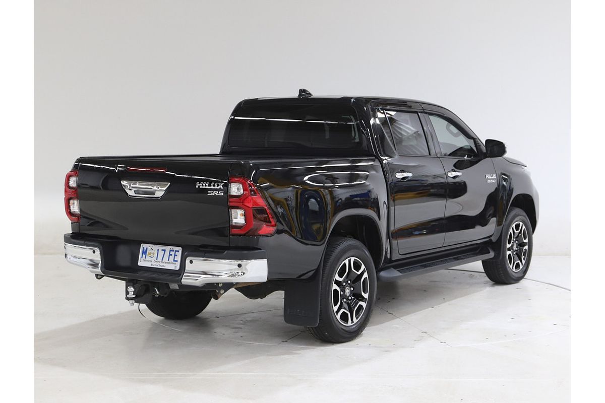 Hilux 4x4 SR5 2.8L T Diesel Manual Double Cab 