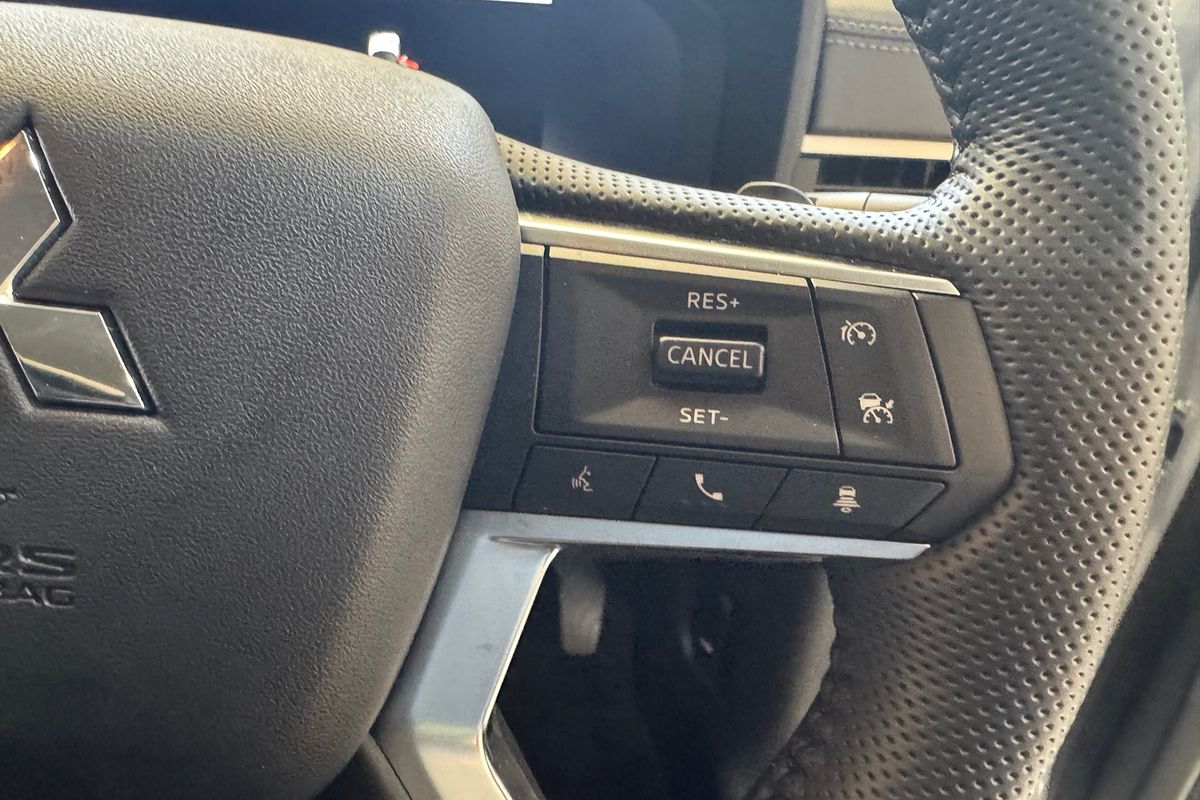 2022 Mitsubishi Outlander Exceed ZM