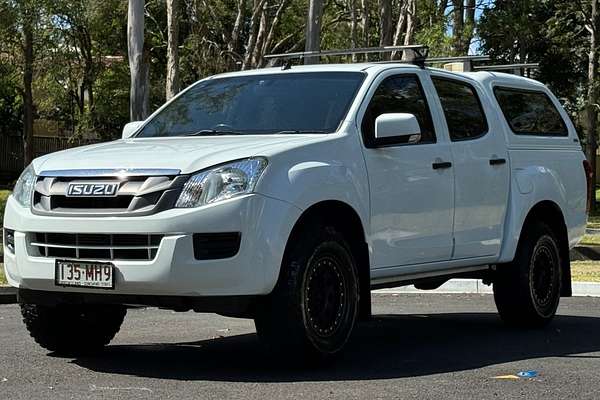 2015 Isuzu D-MAX SX High Ride Rear Wheel Drive