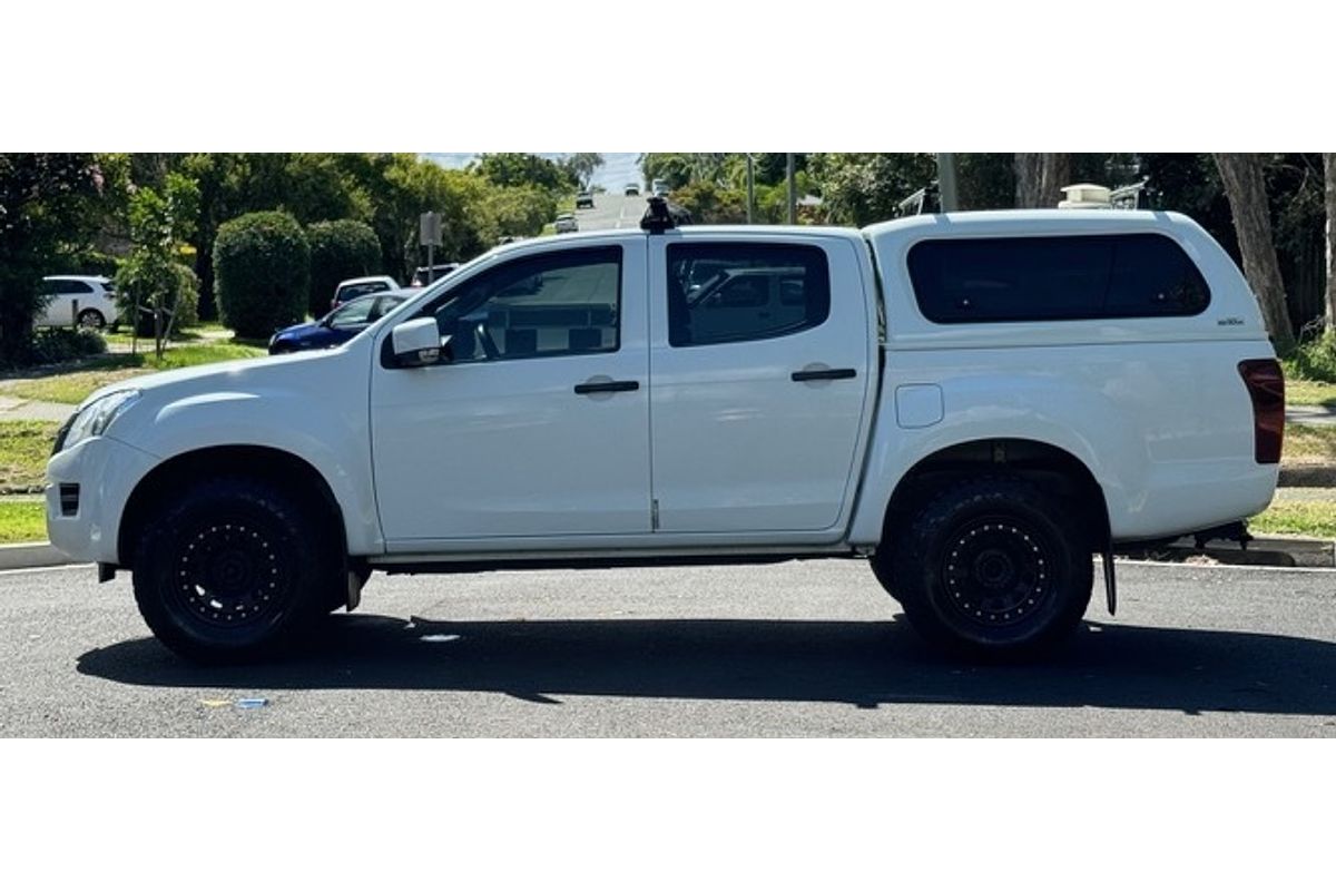 2015 Isuzu D-MAX SX High Ride Rear Wheel Drive