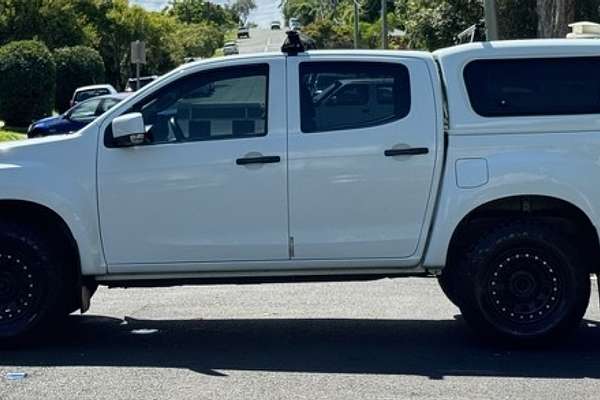 2015 Isuzu D-MAX SX High Ride Rear Wheel Drive