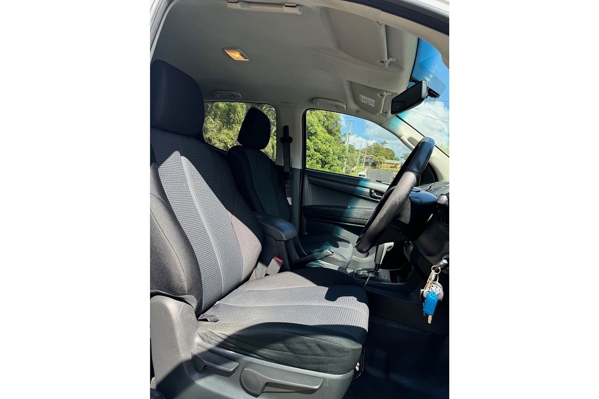 2015 Isuzu D-MAX SX High Ride Rear Wheel Drive