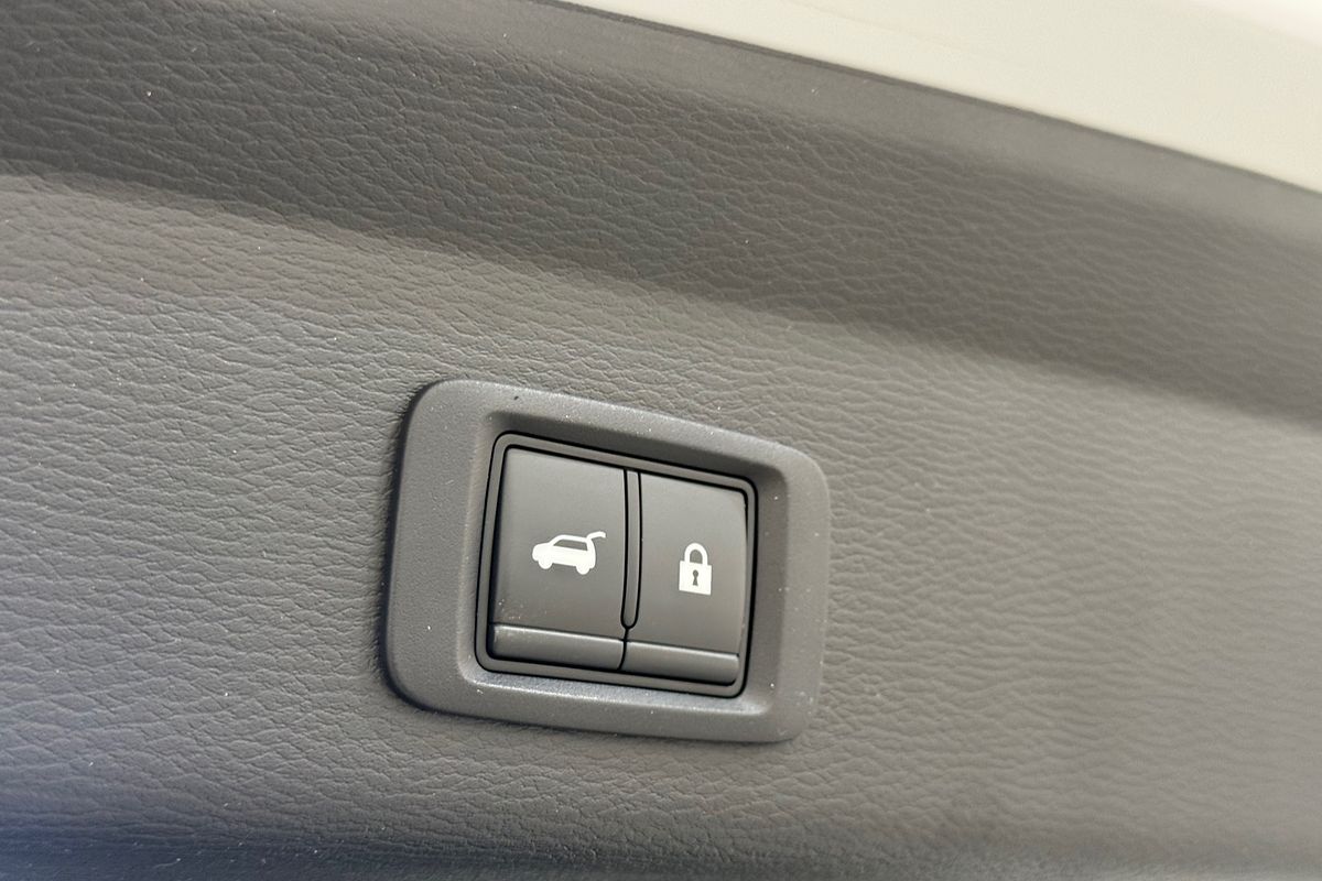 2022 Mitsubishi Outlander Exceed ZM