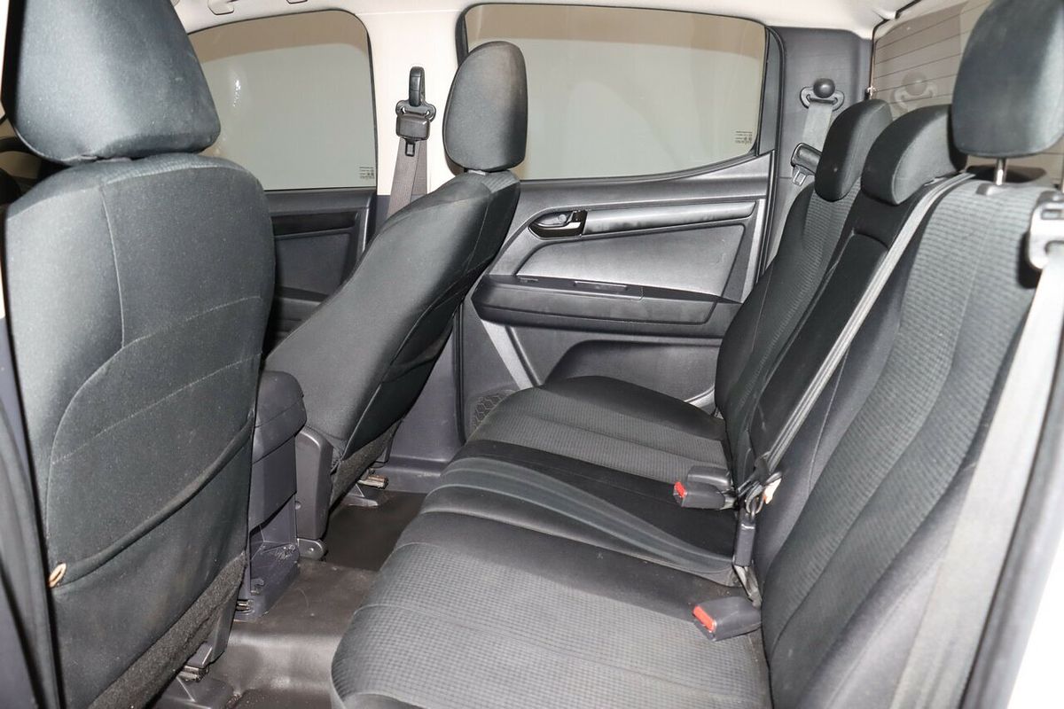 2018 Isuzu D-MAX SX High Ride Rear Wheel Drive