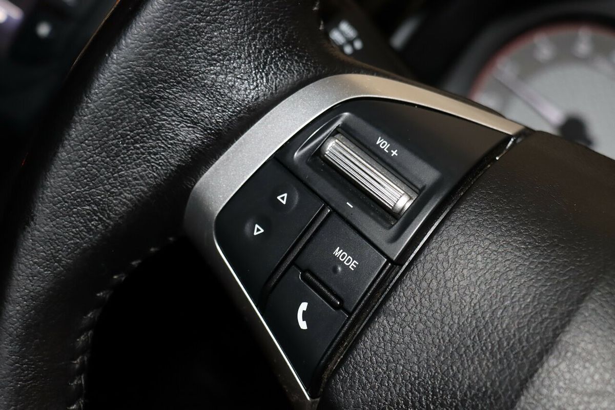 2018 Isuzu D-MAX SX High Ride Rear Wheel Drive