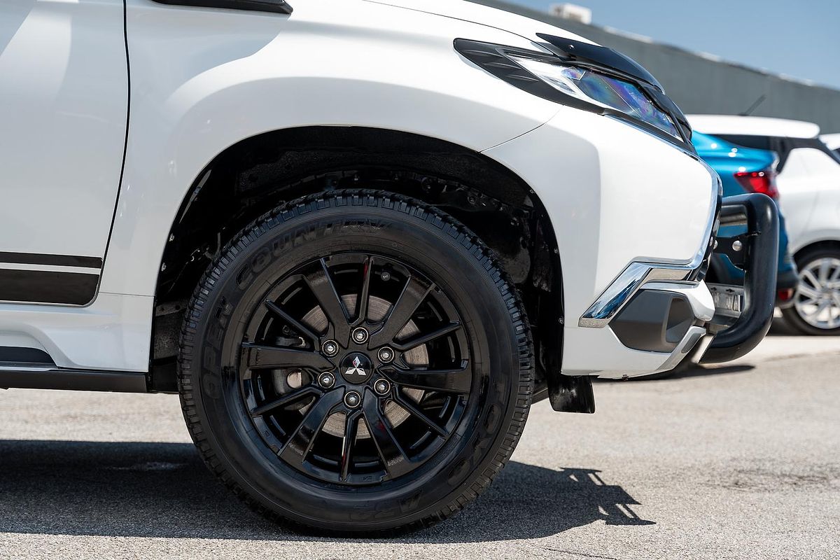 2019 Mitsubishi Pajero Sport Black Edition QE