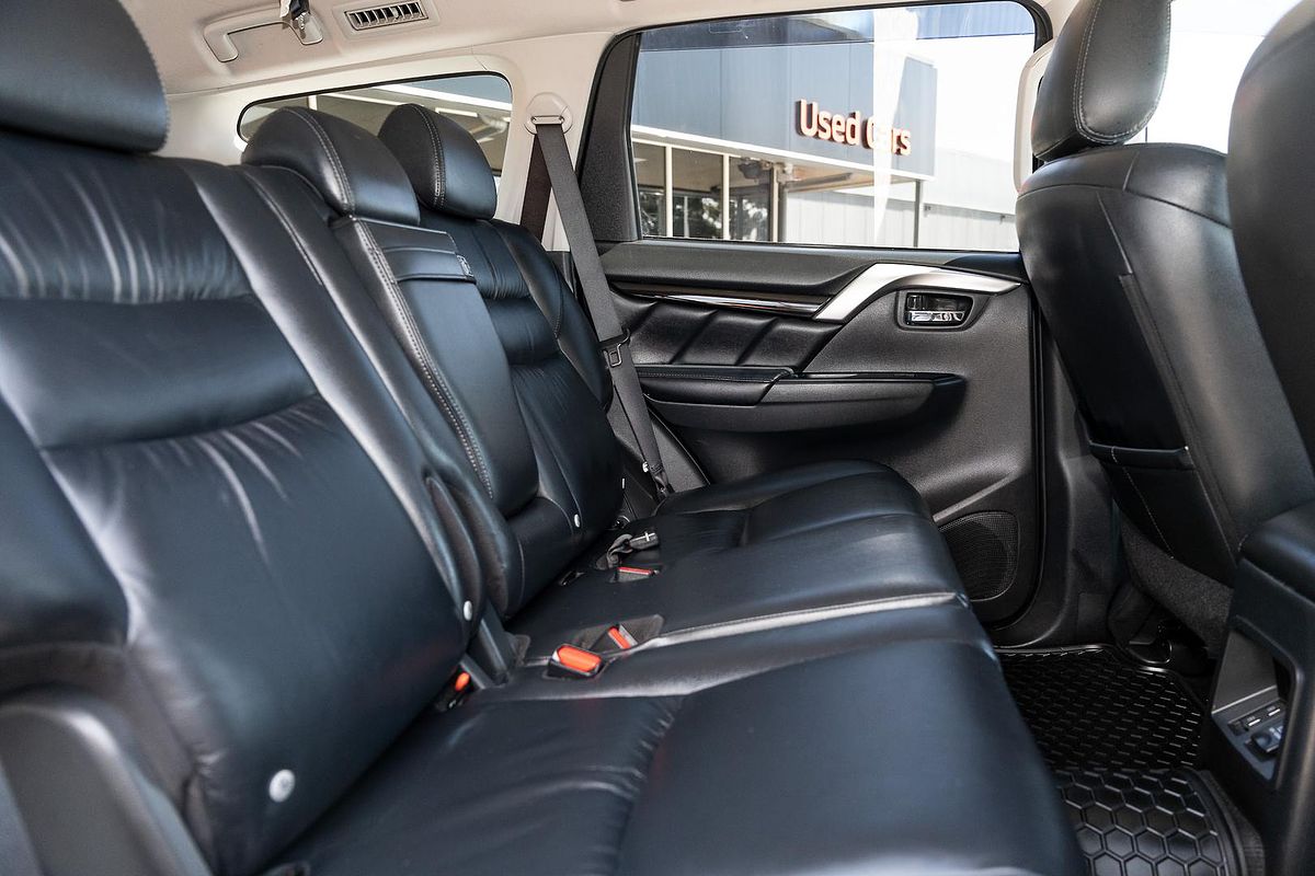 2019 Mitsubishi Pajero Sport Black Edition QE