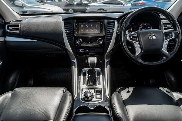2019 Mitsubishi Pajero Sport Black Edition QE