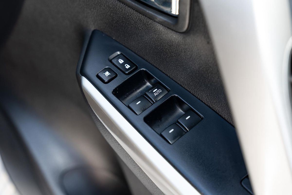 2019 Mitsubishi Pajero Sport Black Edition QE
