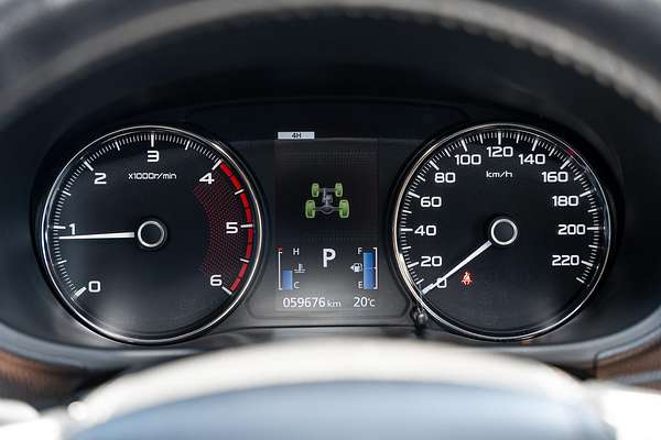 2019 Mitsubishi Pajero Sport Black Edition QE