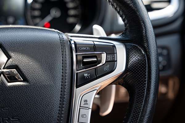 2019 Mitsubishi Pajero Sport Black Edition QE