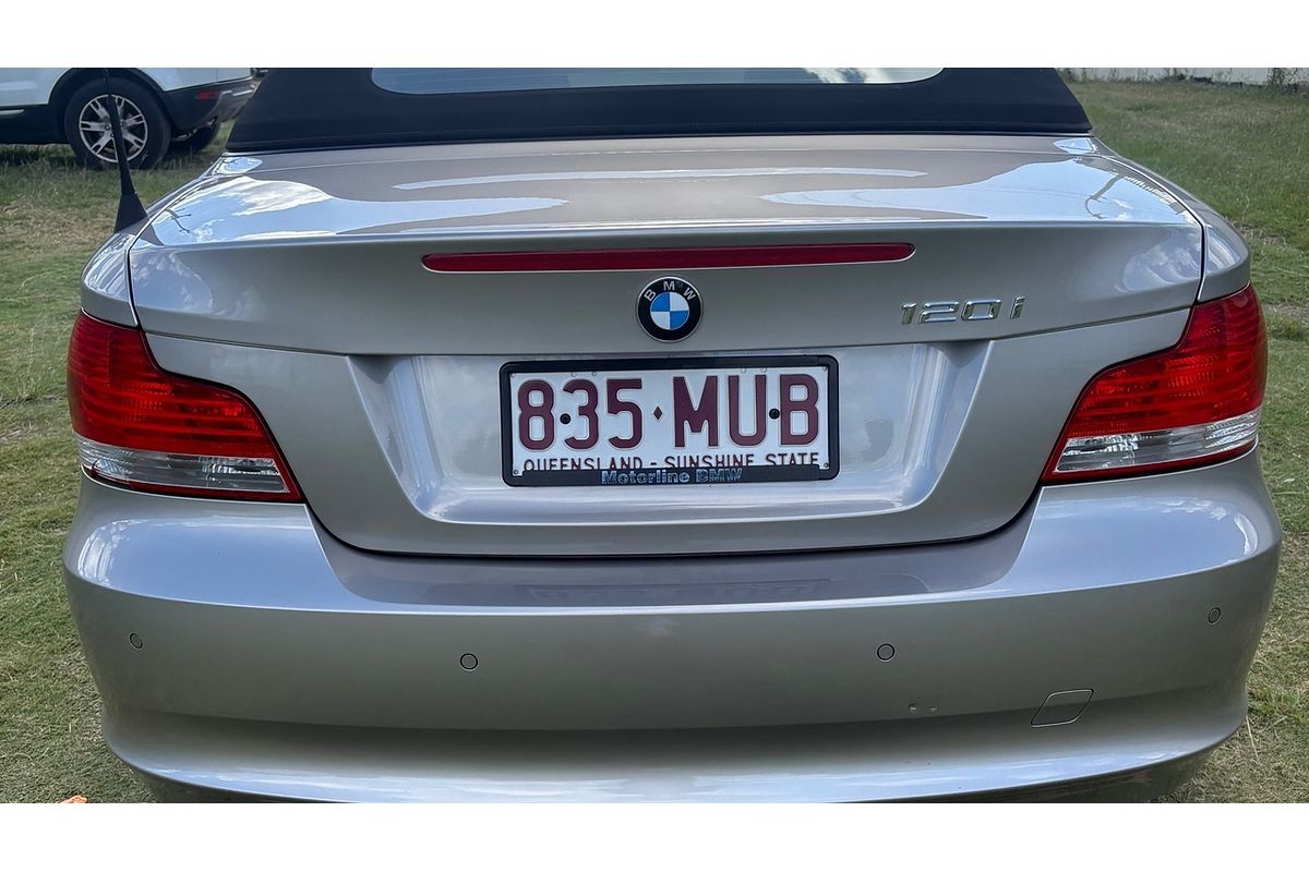 2010 BMW 120i E88 MY09