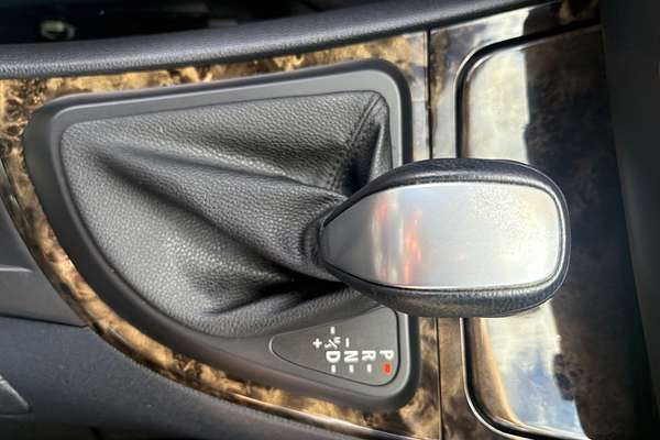 2010 BMW 120i E88 MY09