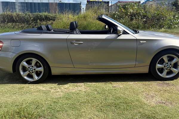 2010 BMW 120i E88 MY09