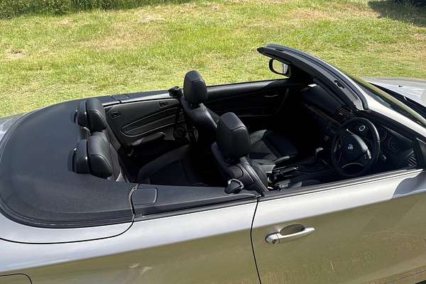 2010 BMW 120i E88 MY09