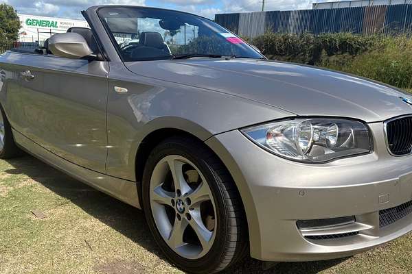 2010 BMW 120i E88 MY09