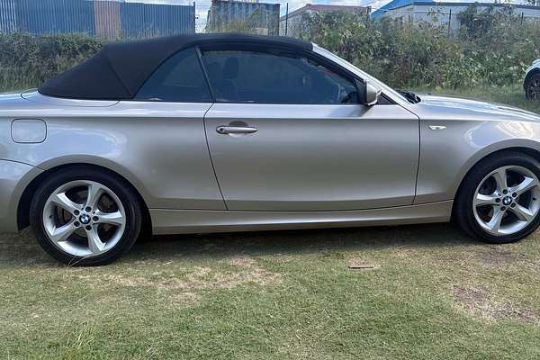2010 BMW 120i E88 MY09