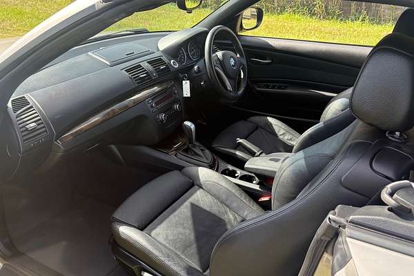 2010 BMW 120i E88 MY09