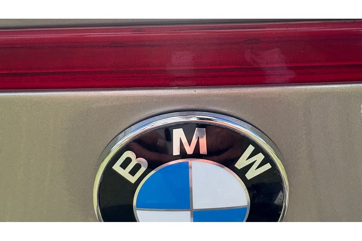 2010 BMW 120i E88 MY09