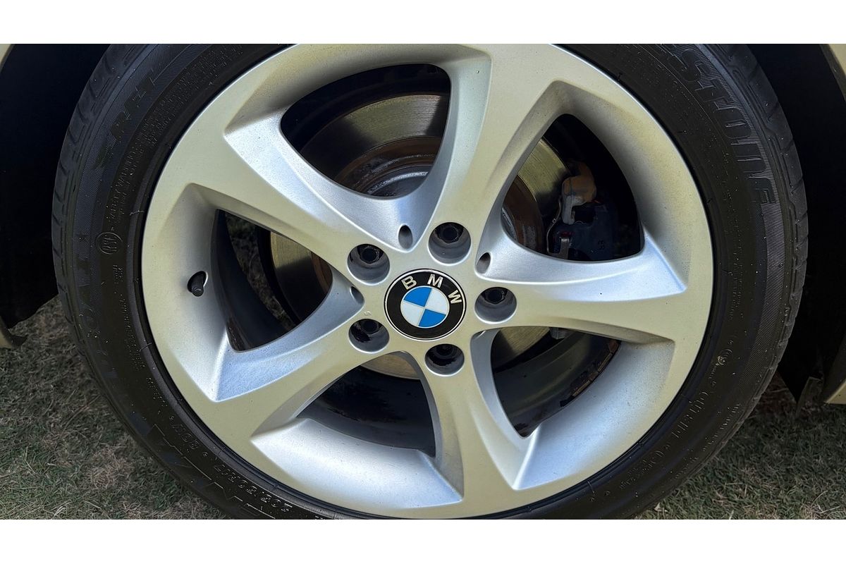 2010 BMW 120i E88 MY09