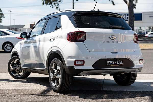 2024 Hyundai Venue Elite QX.V5