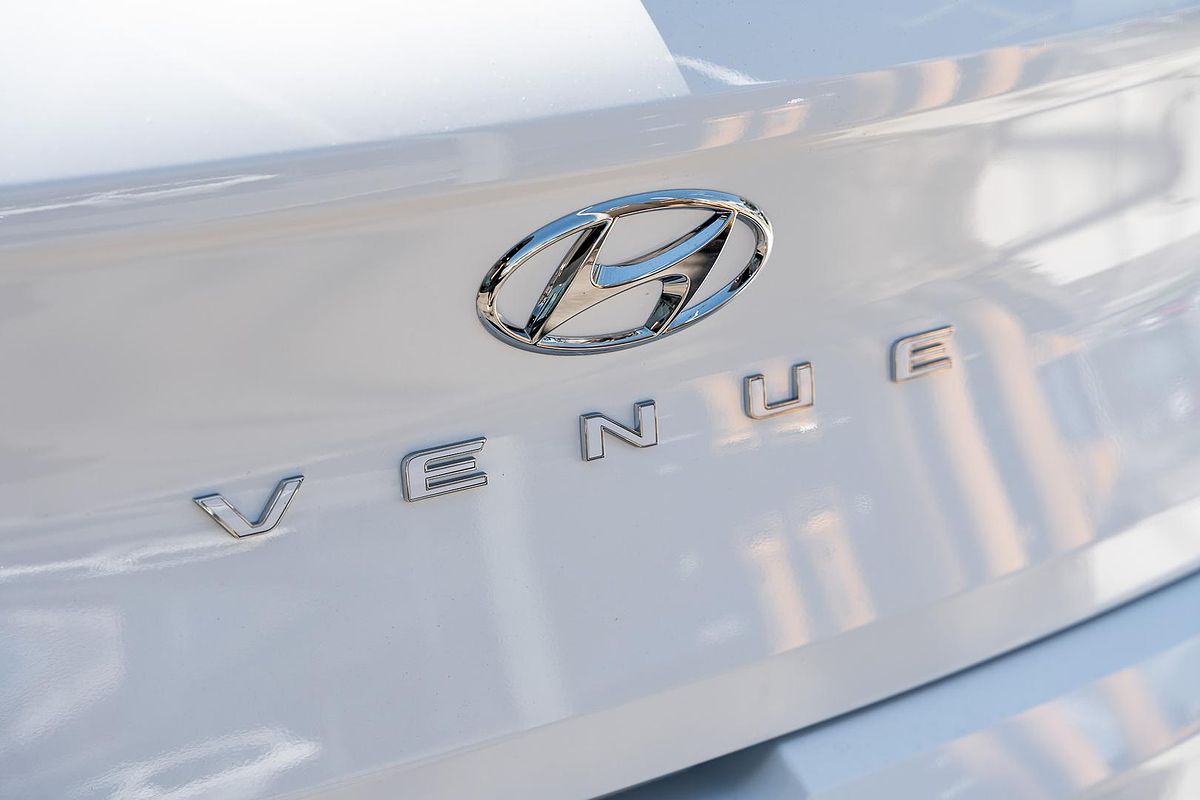 2024 Hyundai Venue Elite QX.V5