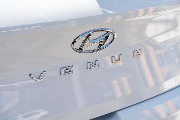 2024 Hyundai Venue Elite QX.V5