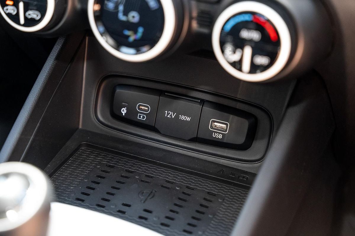 2024 Hyundai Venue Elite QX.V5