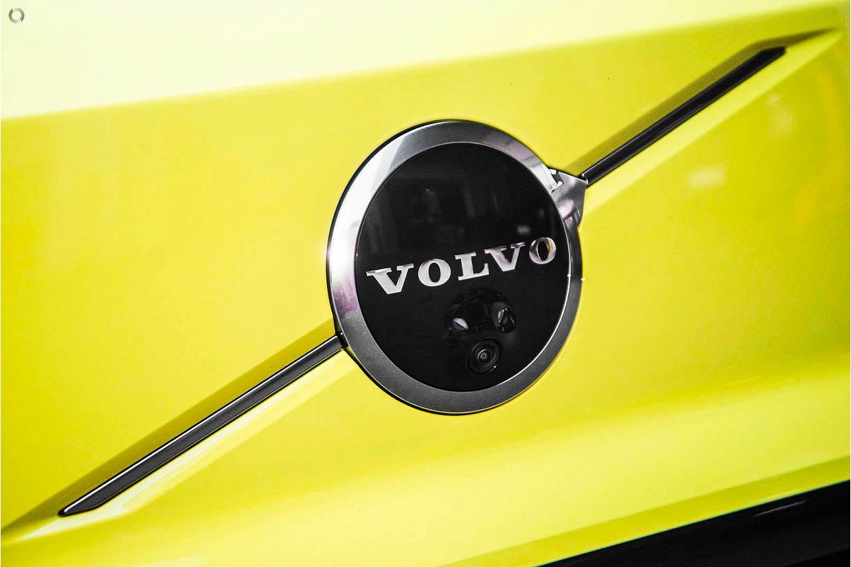2025 Volvo EX30 Twin Motor Performance Ultra