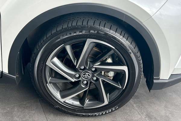 2022 Toyota CH-R Hybrid