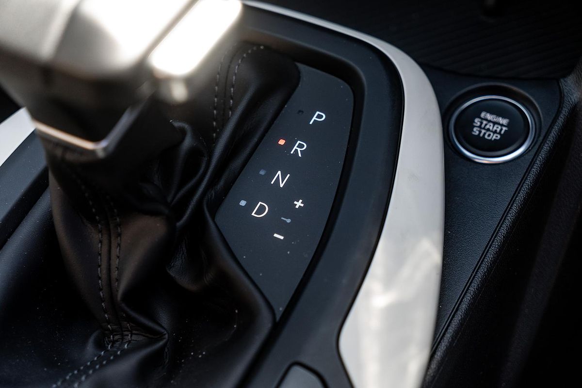 2025 Kia K4 GT-Line CL4m